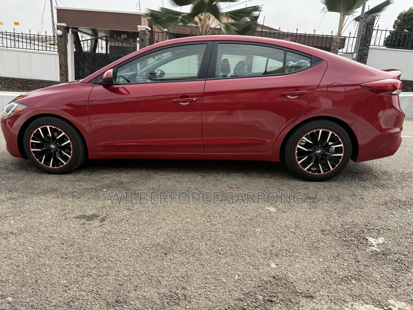 Hyundai Elantra SE Sedan FWD (2.0L 4cyl 6M) 2017 Red
