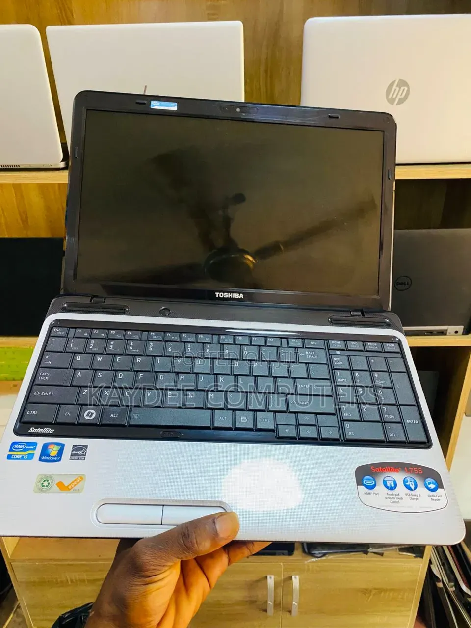 Laptop Toshiba Satellite L550 8GB Intel Core i5 HDD 500GB