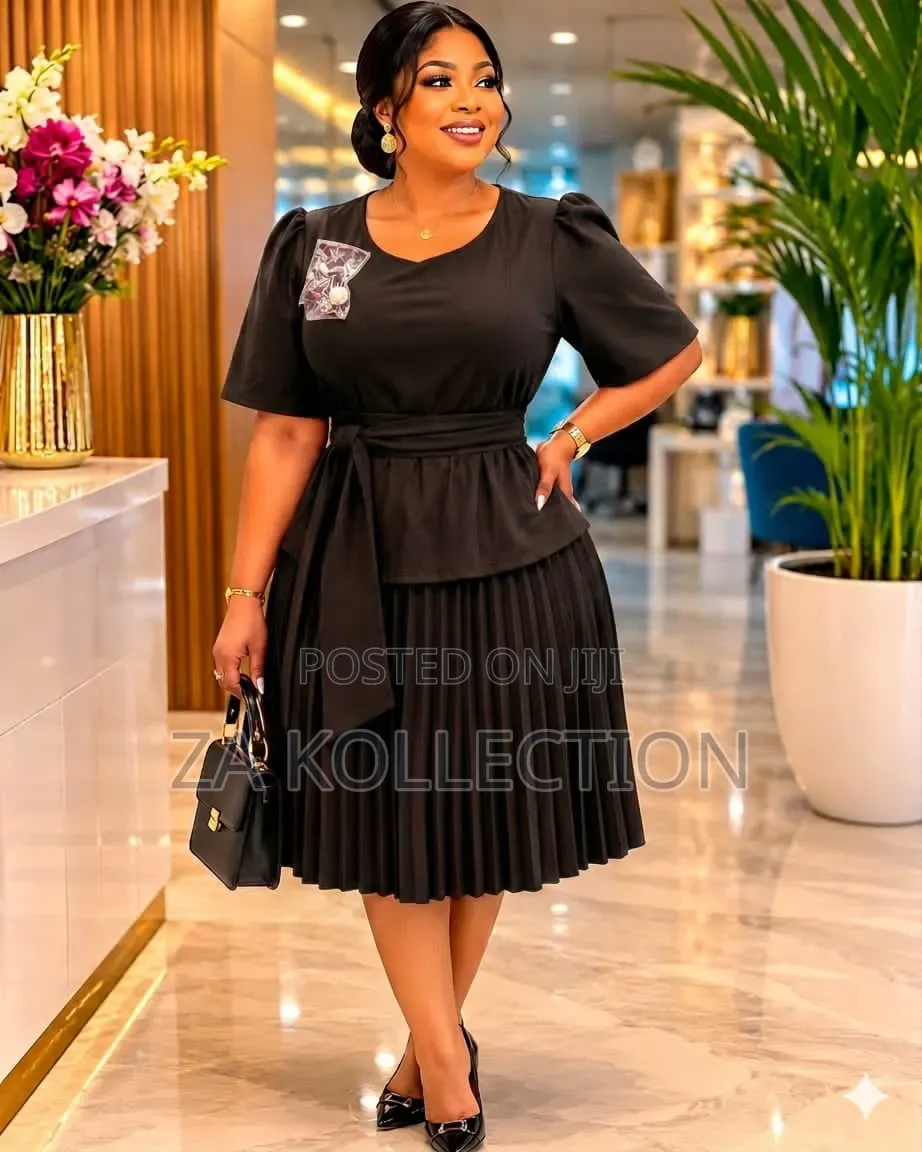Pretty Ladies Blueblack Dress With Side Button