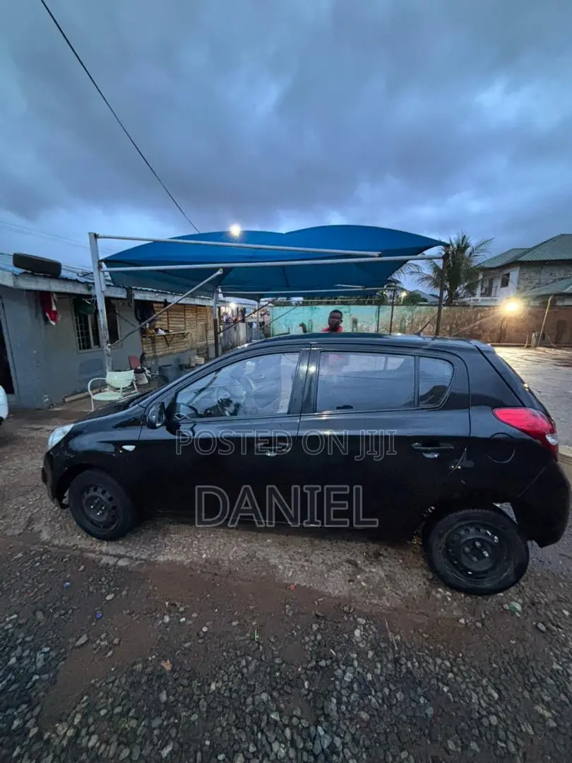 Hyundai i20 2012 Black