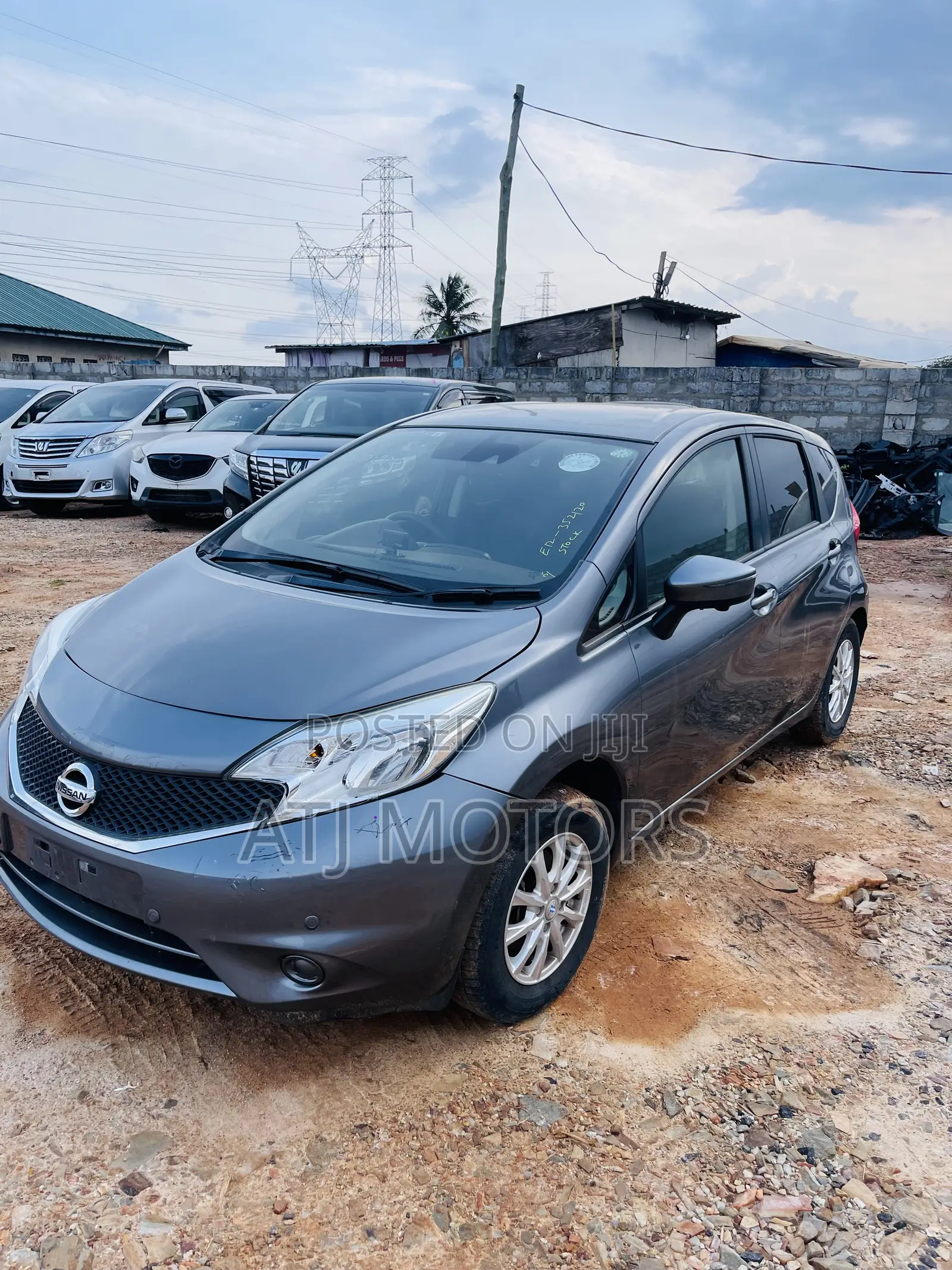 Nissan Note 1.6 Petrol 2015 Gray