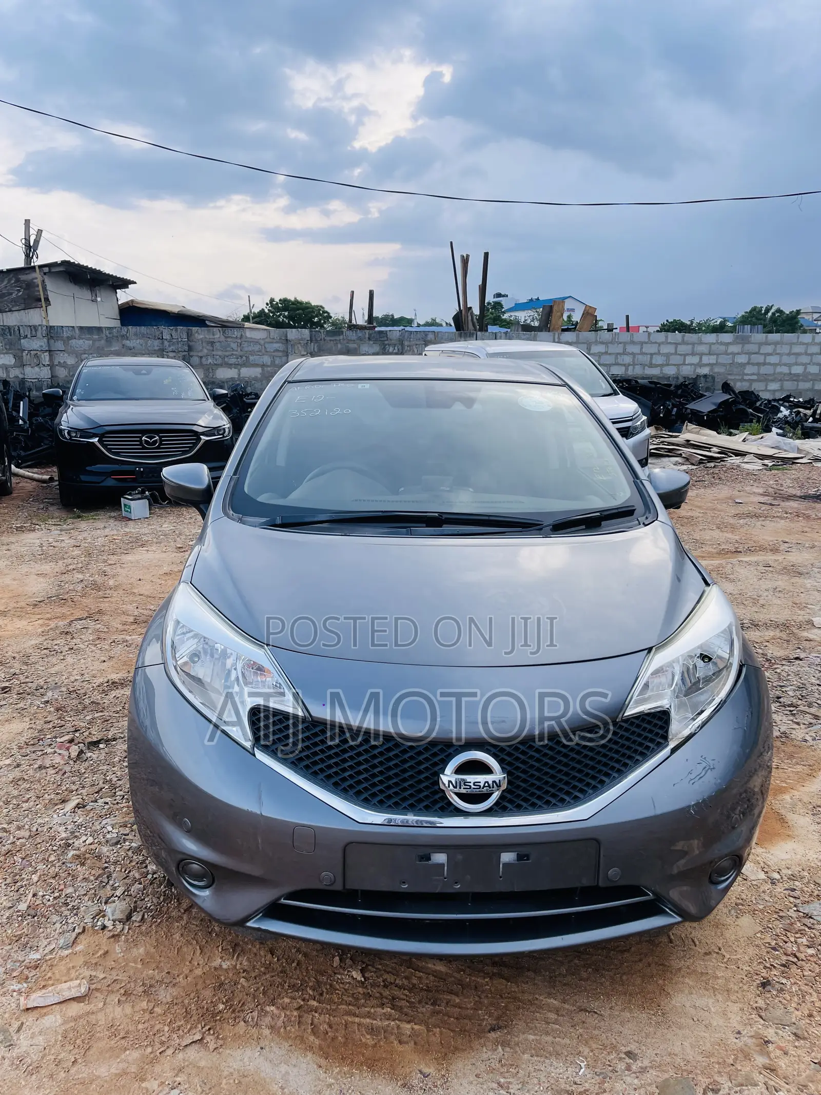 Nissan Note 1.6 Petrol 2015 Gray