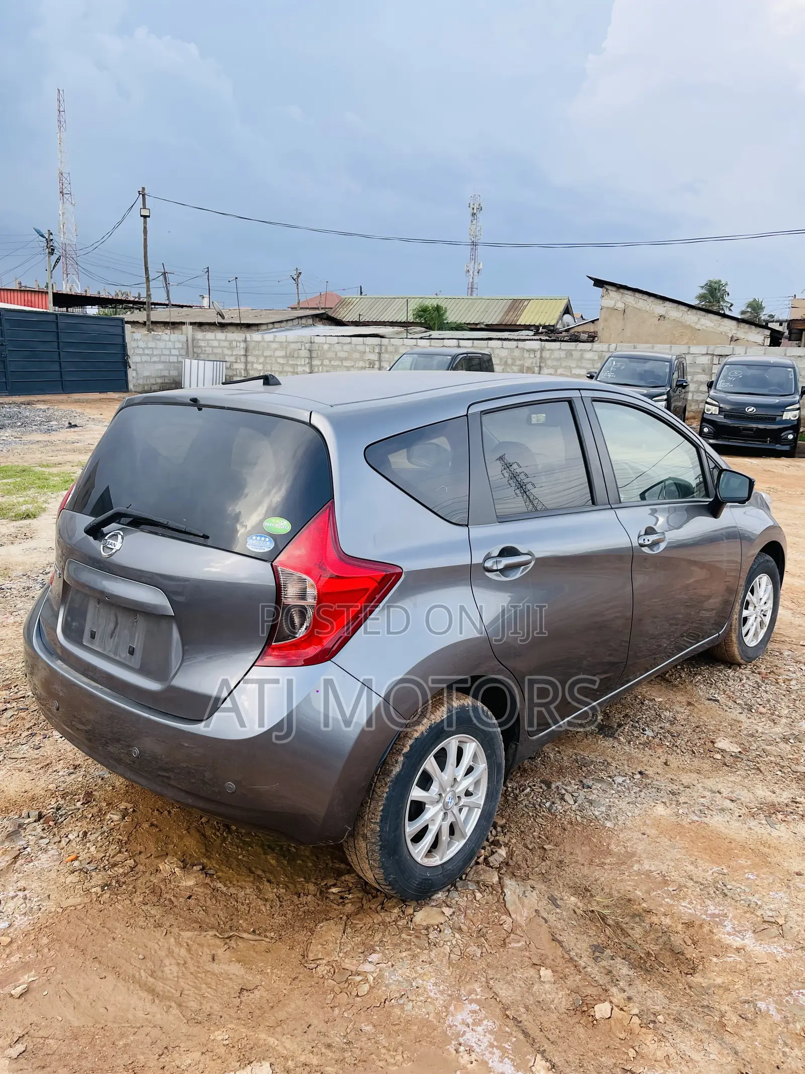 Nissan Note 1.6 Petrol 2015 Gray