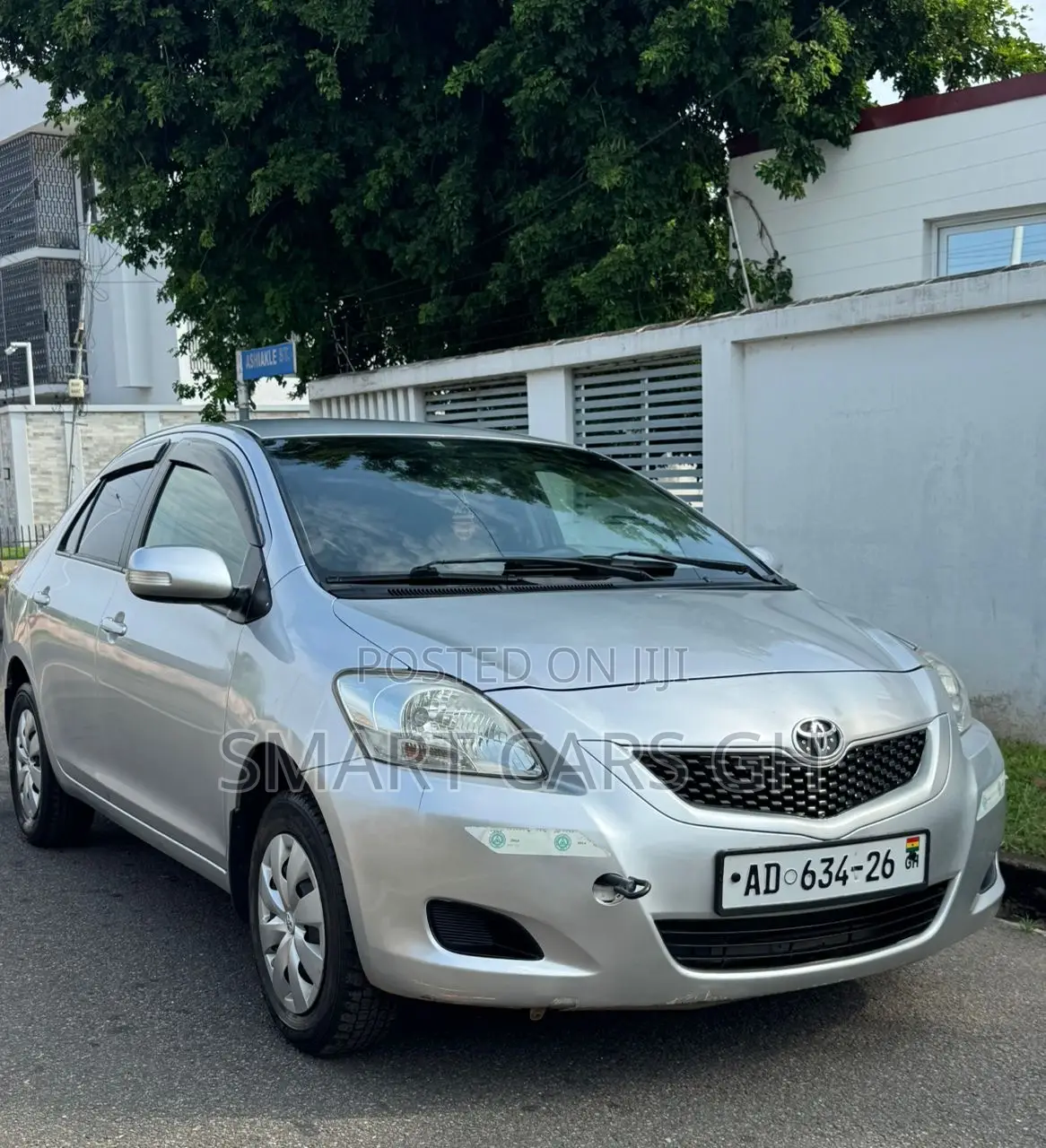 Toyota Belta 2010 Silver
