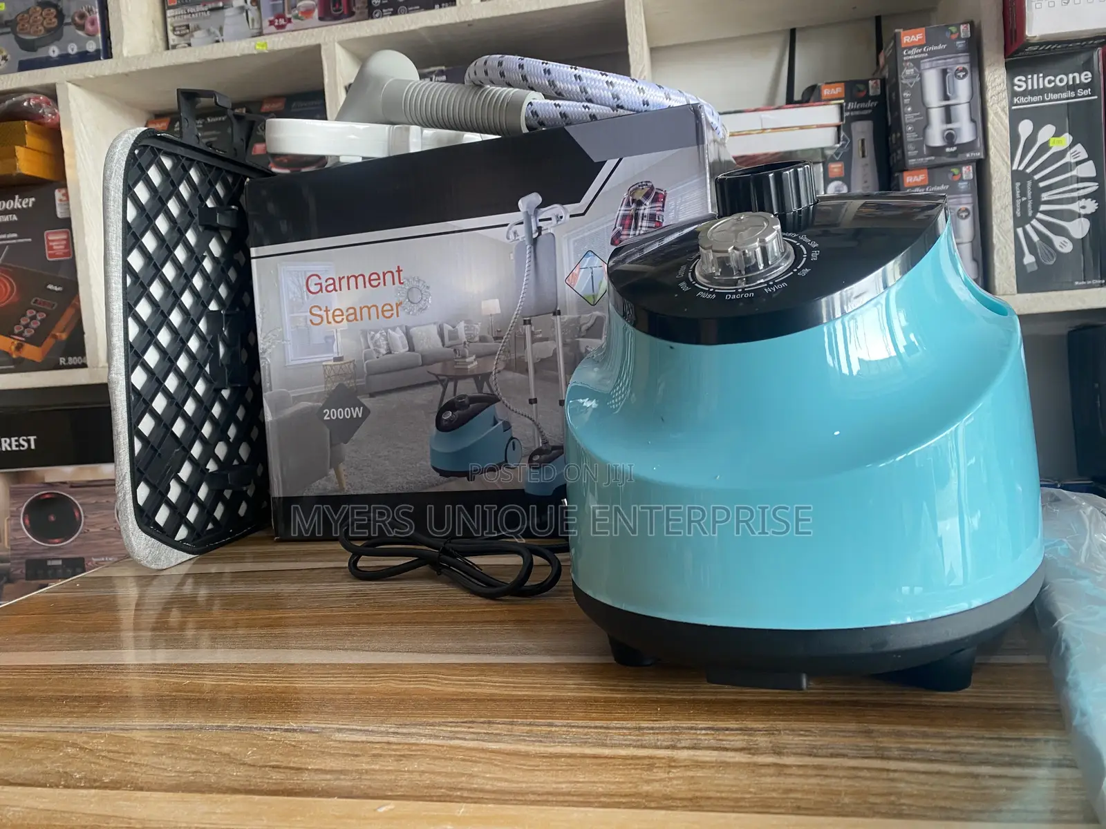 Brand New Standing Garment Steamer 2000w
