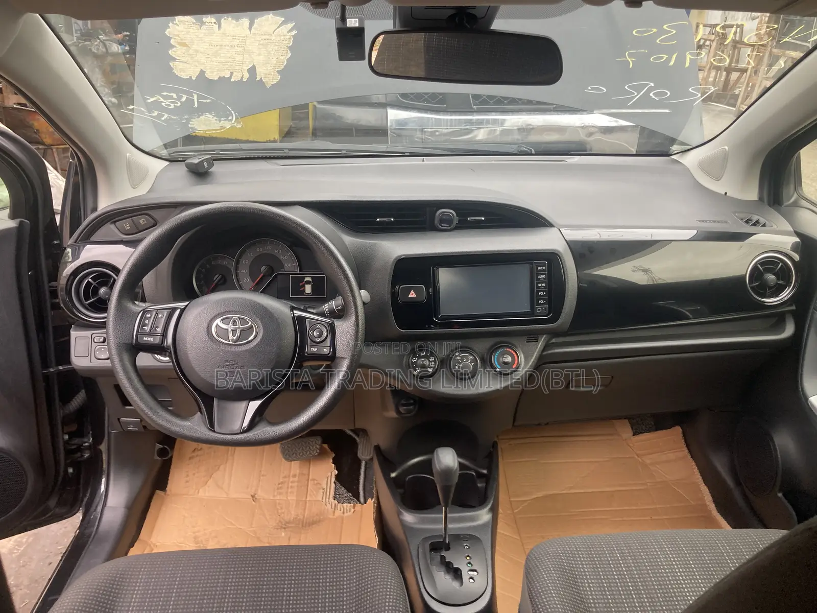Toyota Vitz 1.3 AWD 5dr 2017 Black