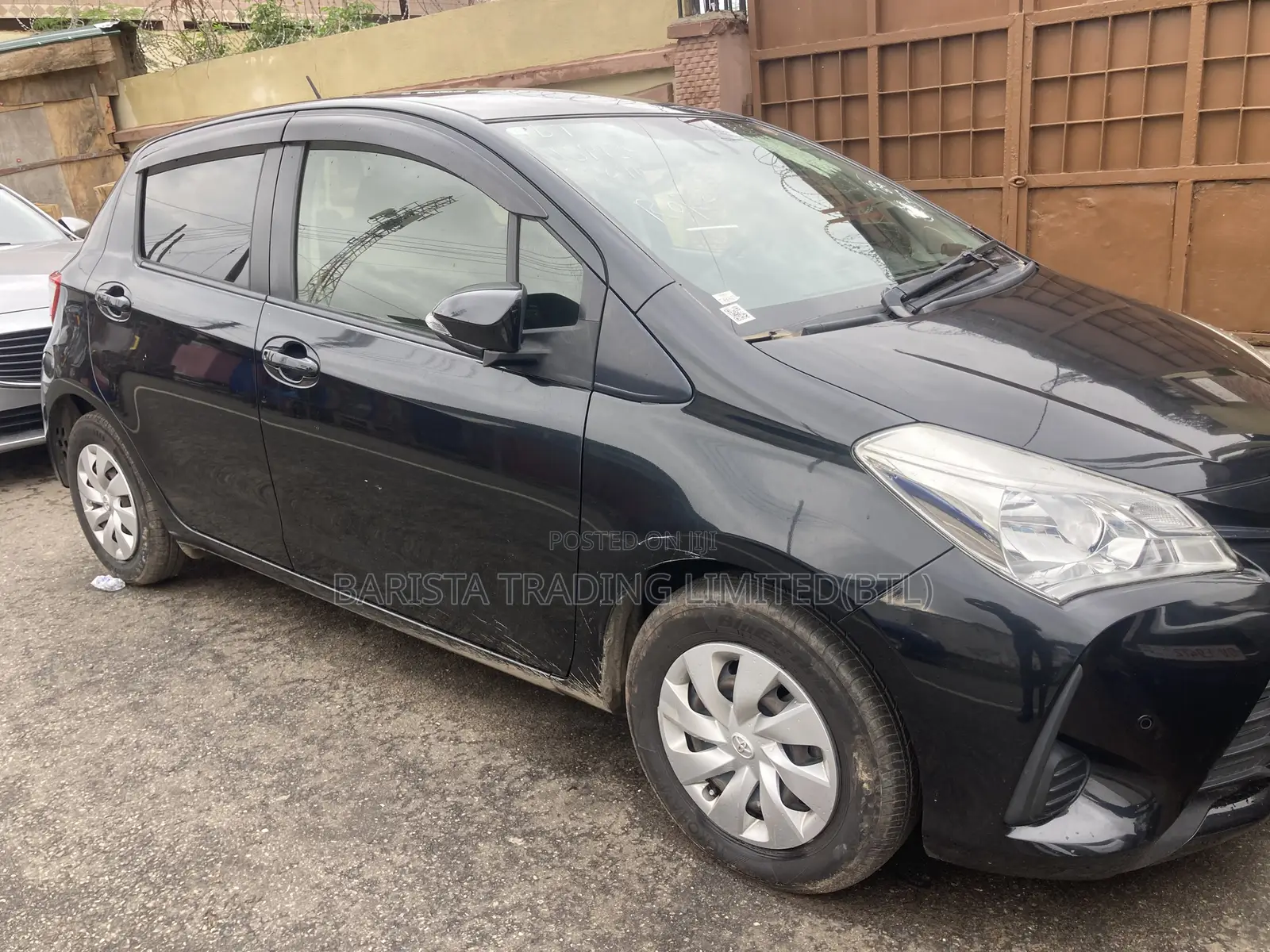 Toyota Vitz 1.3 AWD 5dr 2017 Black