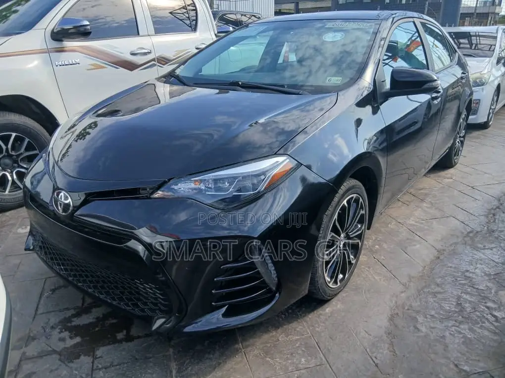 Toyota Corolla 2017 Black