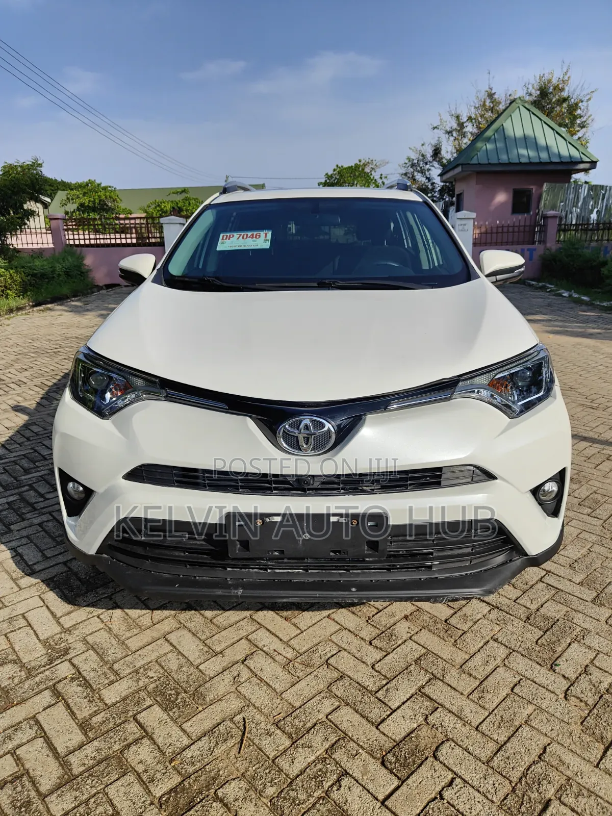 Toyota RAV4 2017 White