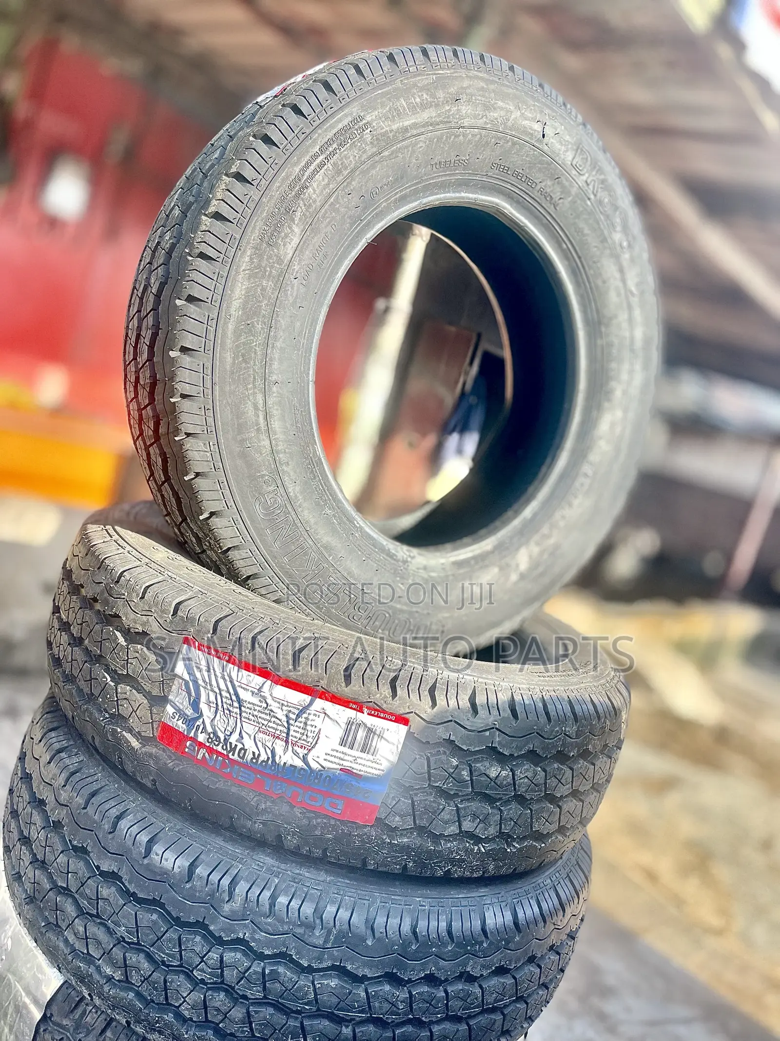 Double King 215/70r15LT