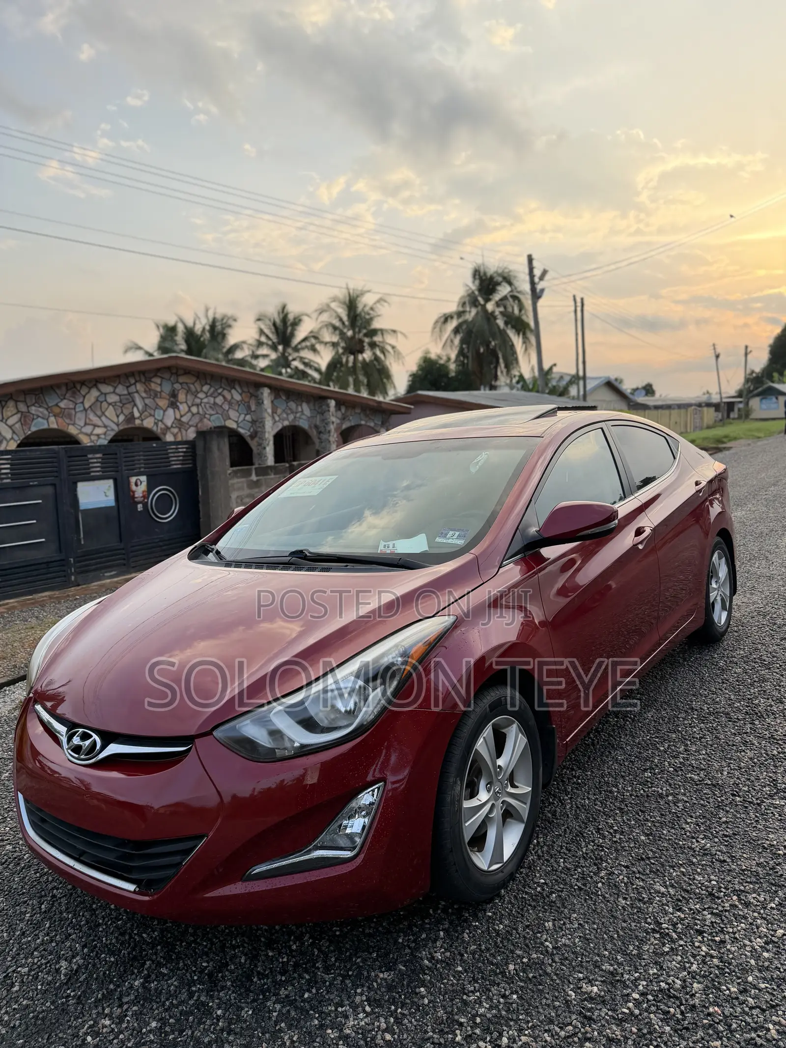Hyundai Elantra Limited Sedan FWD (1.8L 4cyl 6A) 2016 Red