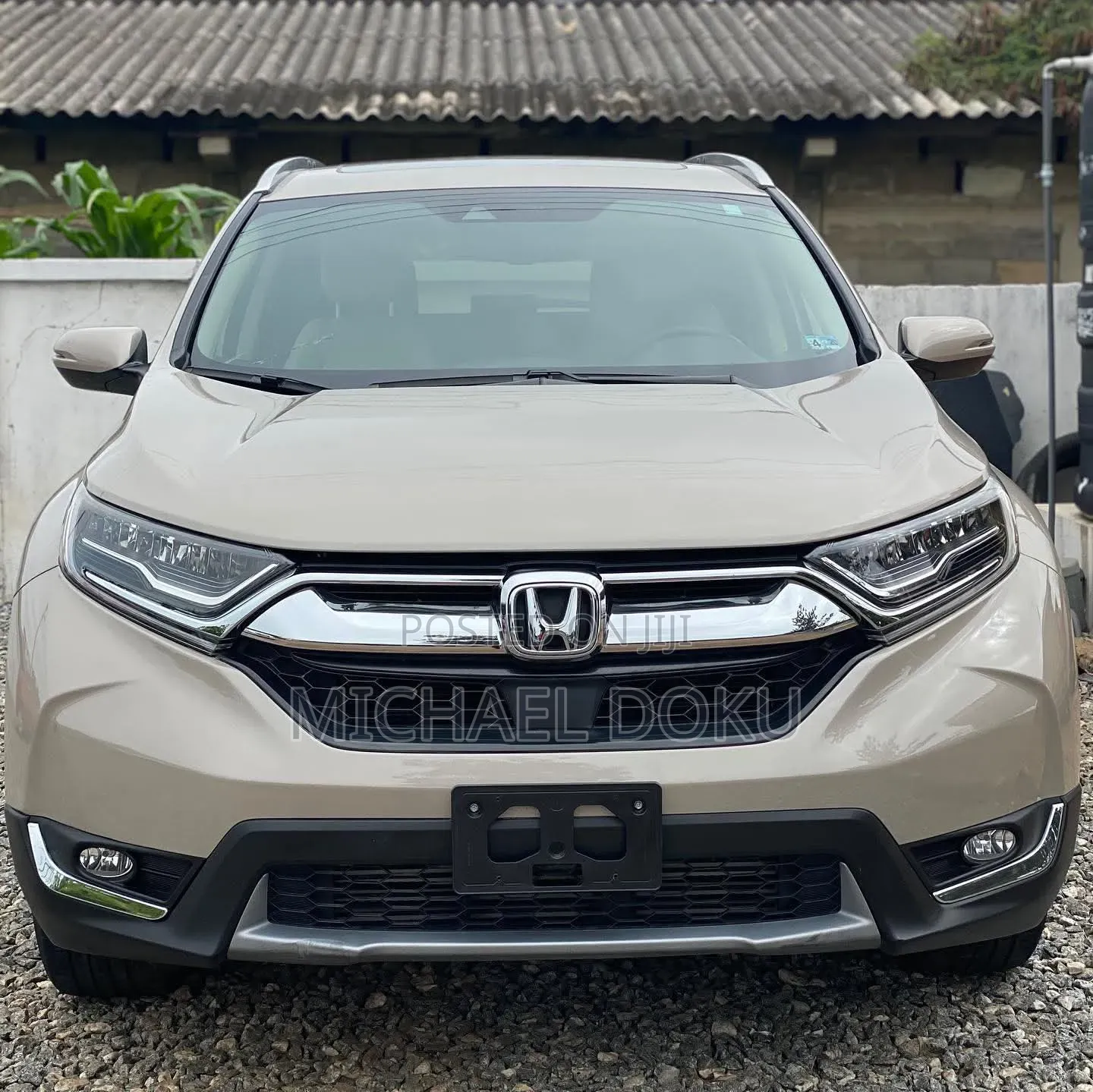 Honda CR-V Touring FWD 2018 Beige