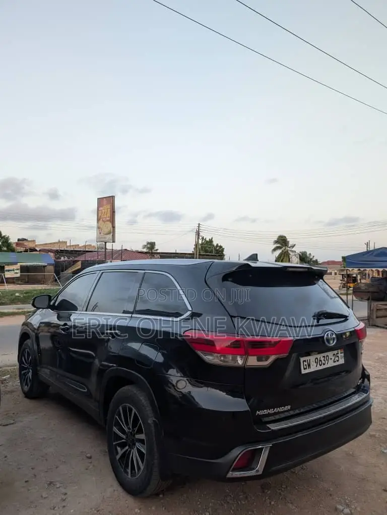Toyota Highlander SE 2019 Black
