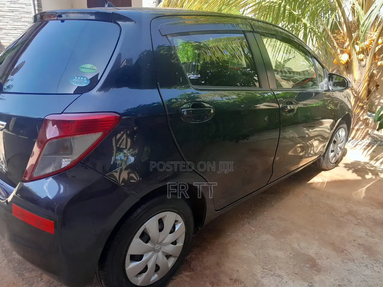 Toyota Vitz 2012 Black