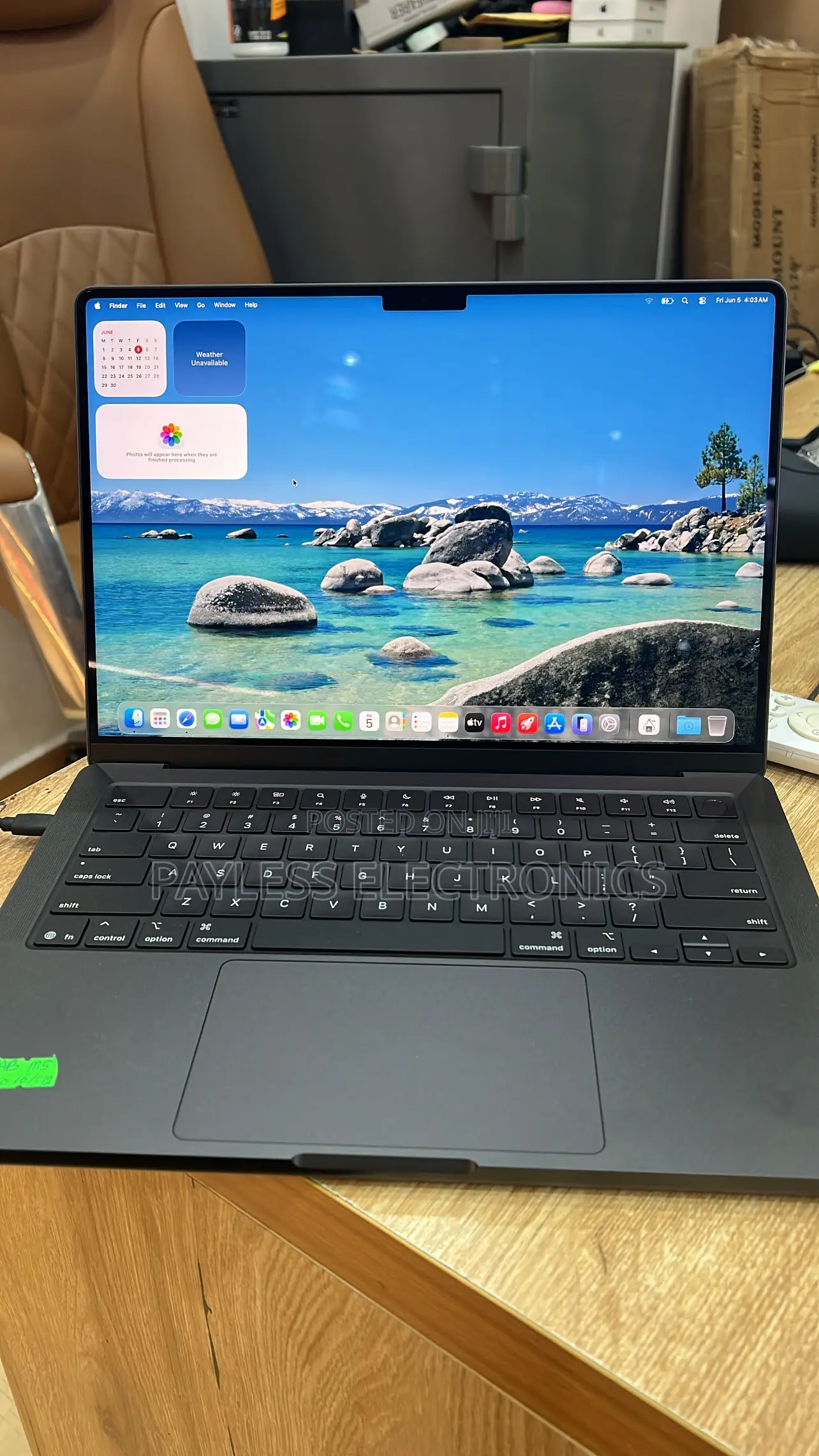 Laptop Apple MacBook Pro 2025 M5 16GB Apple M5 SSD 512GB