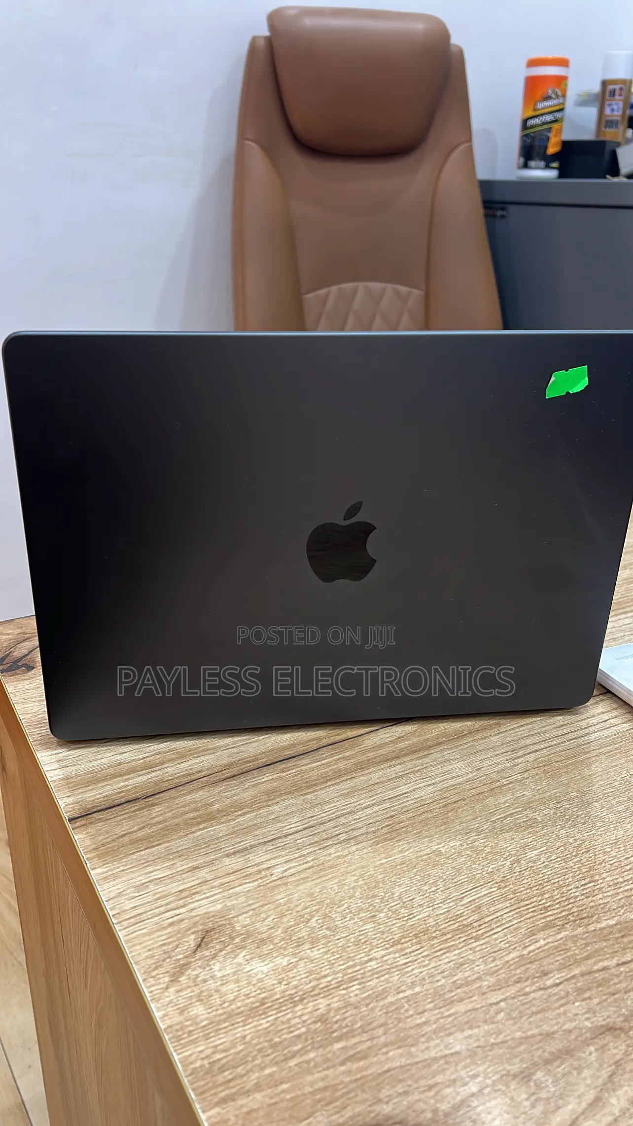 Laptop Apple MacBook Pro 2025 M5 16GB Apple M5 SSD 512GB