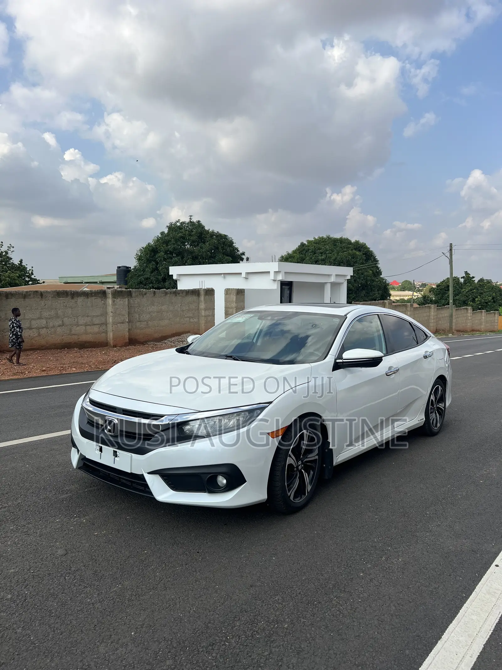Honda Civic Touring 4dr Sedan (1.5L 4cyl) 2016 White