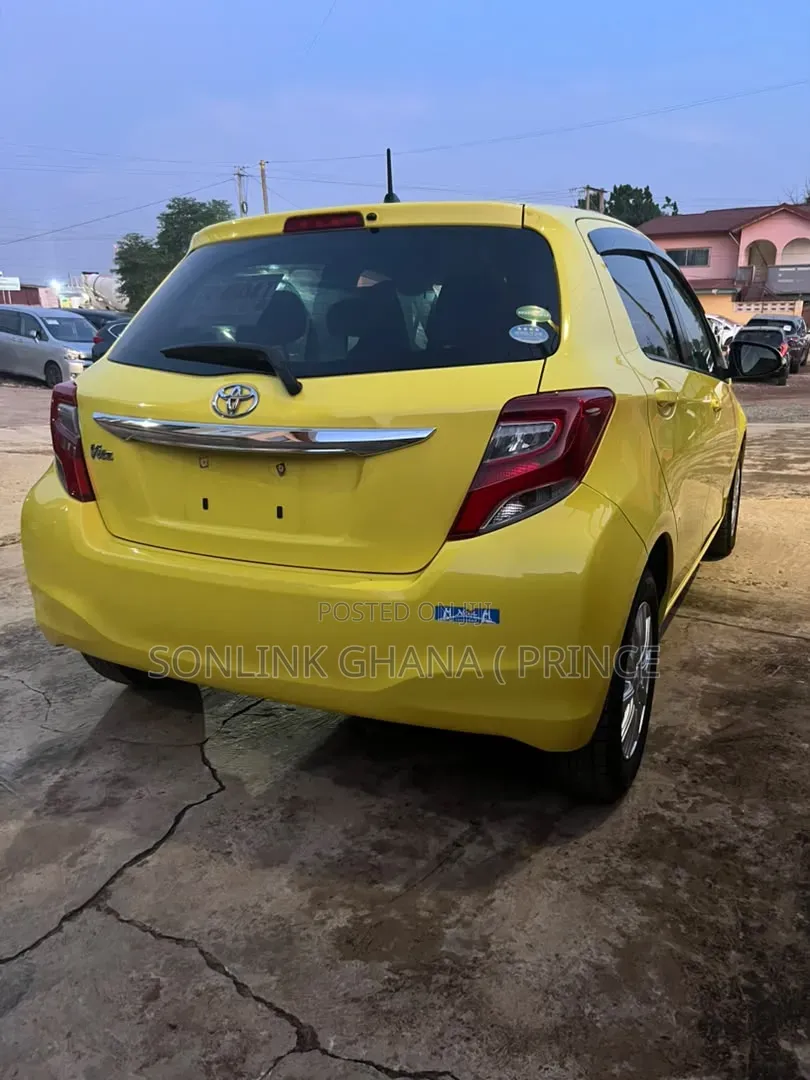 Toyota Vitz 1.3 FWD 5dr 2015