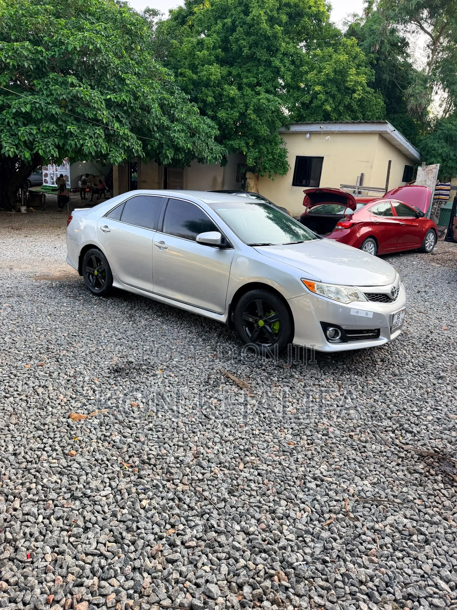 Toyota Camry SE 4dr Sedan (2.5L 4cyl 6A) 2014 Silver