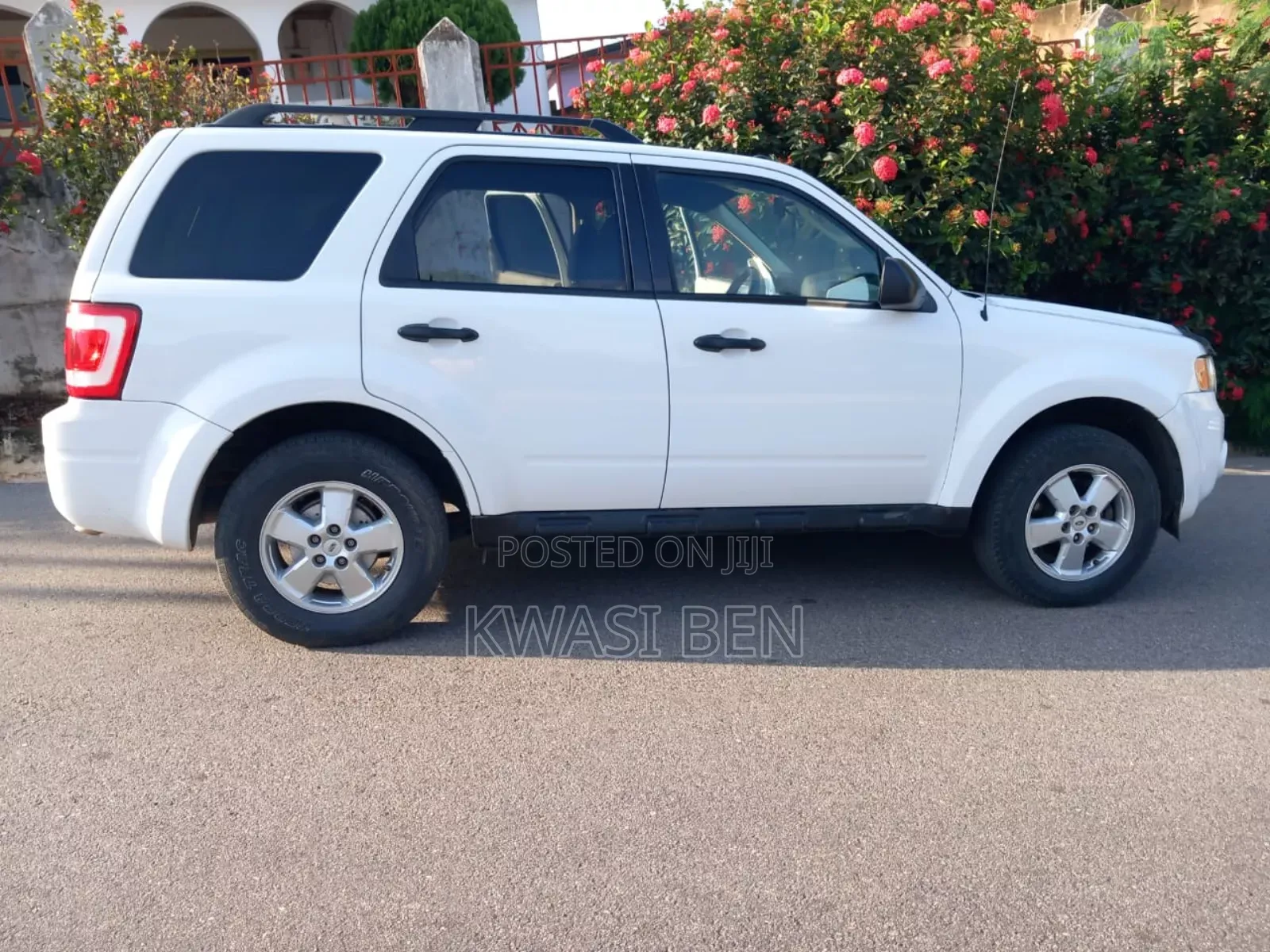 Ford Escape 2010 White