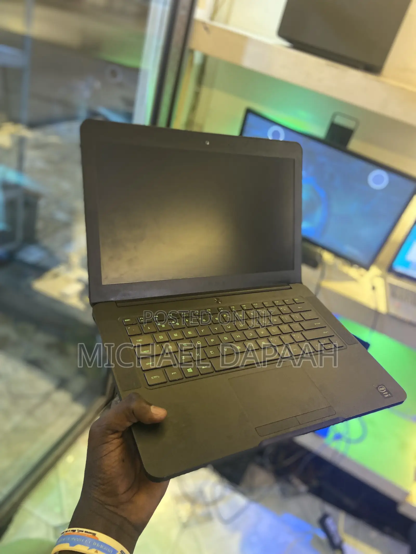 Laptop 8GB Intel Core i7 SSD 256GB