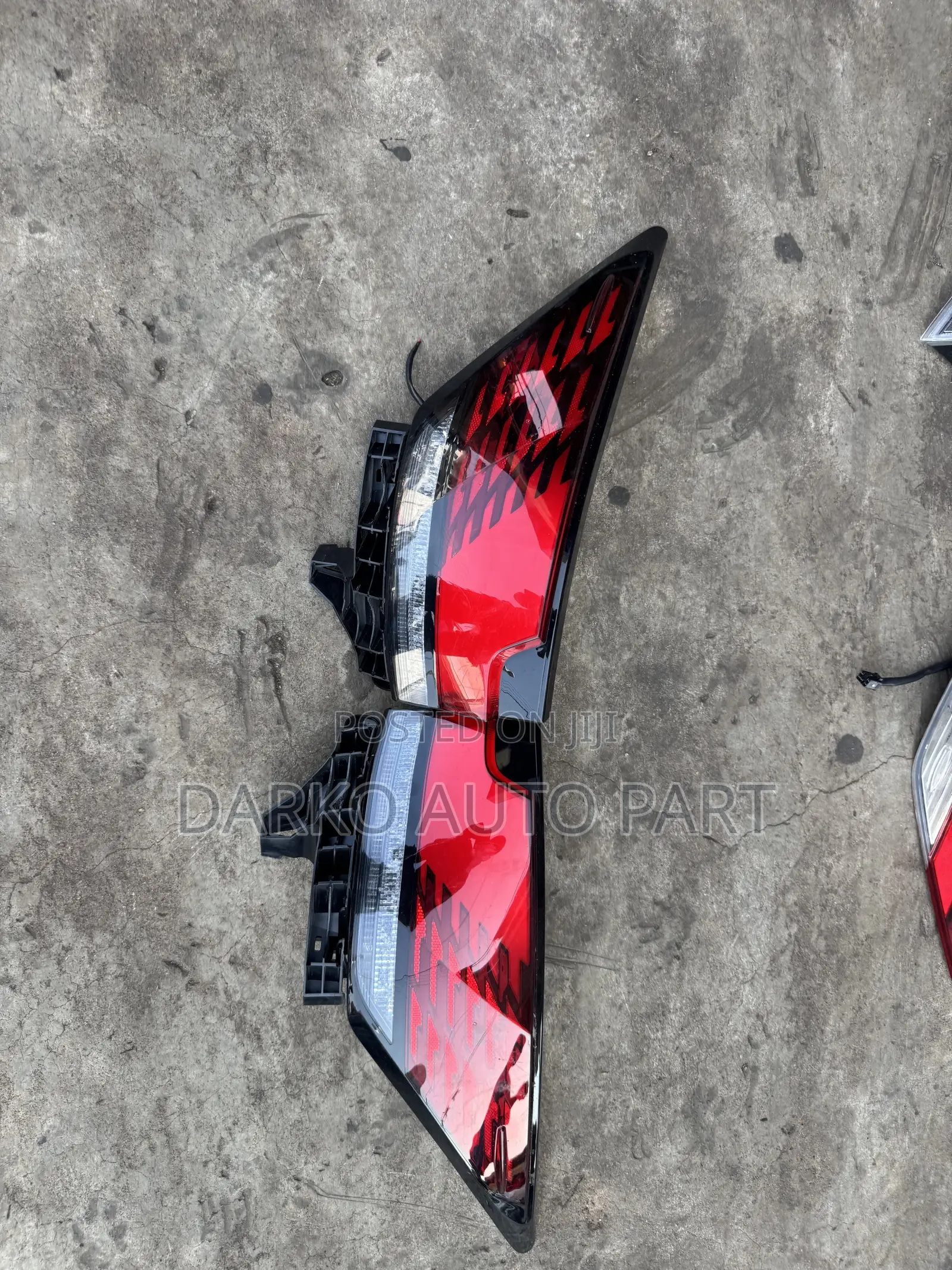 Lexus Rx350 2023-2024 Taillight Available