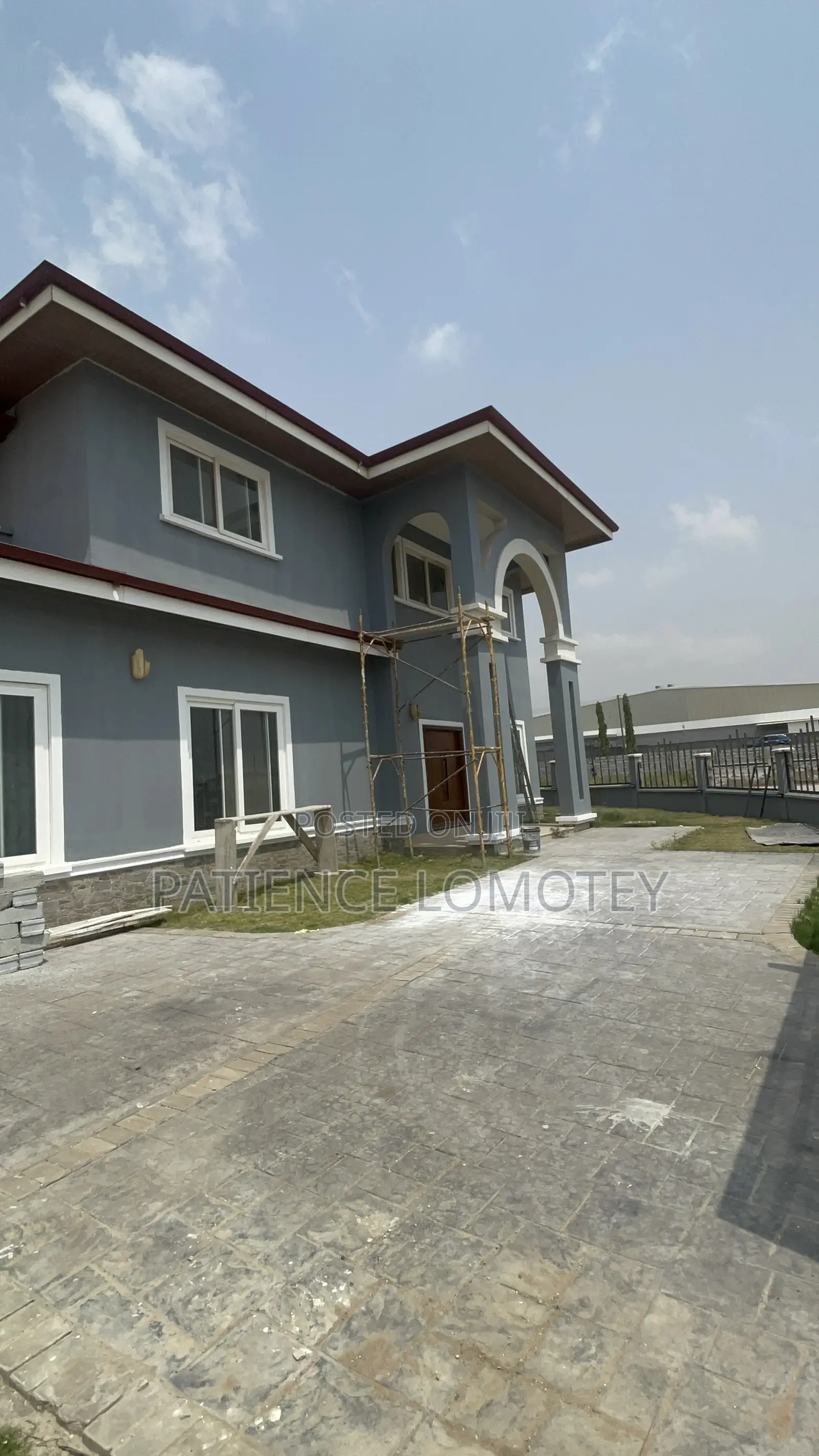 5bdrm Mansion in Trasacco Estates, Community 25 for sale