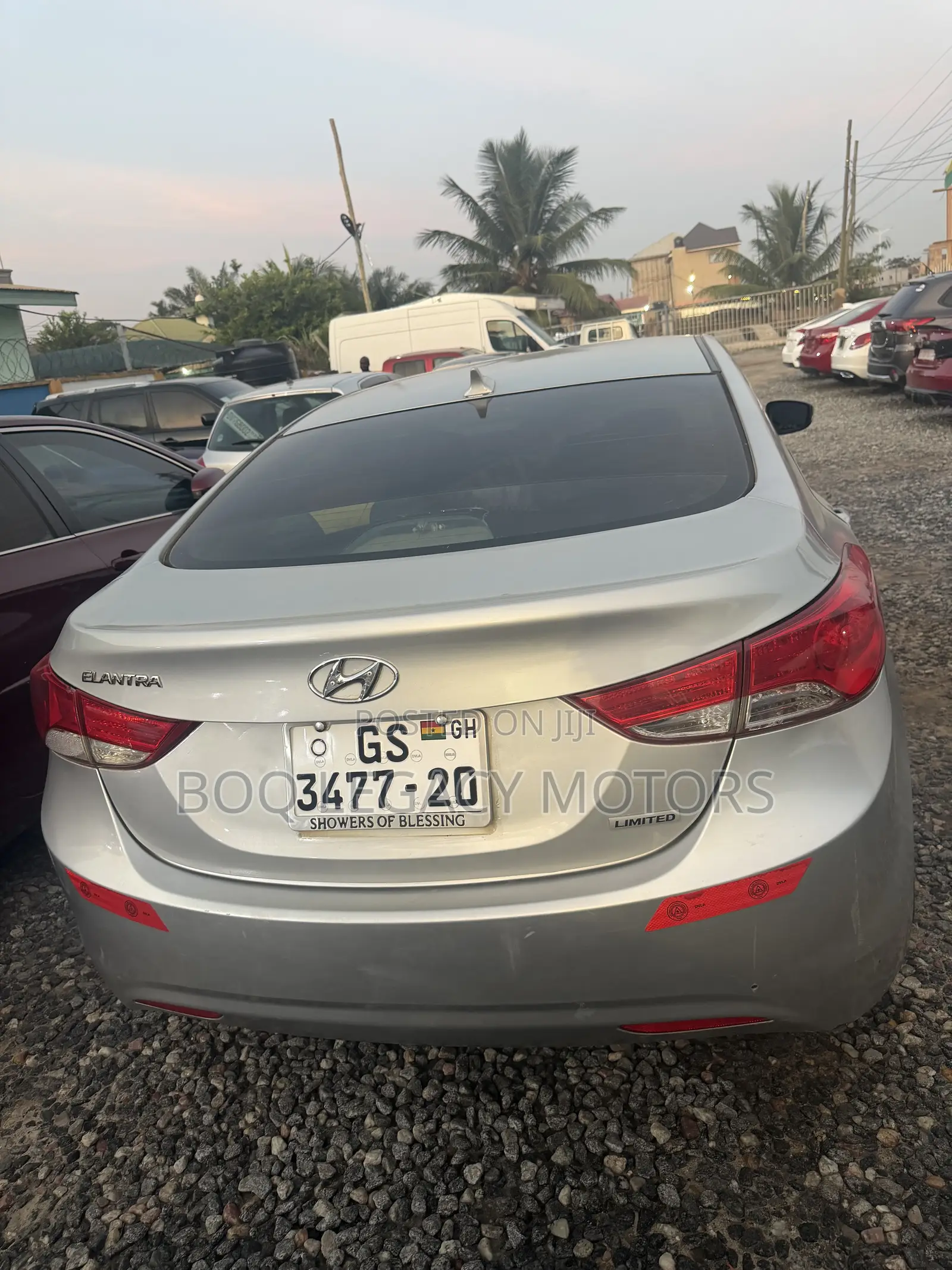 Hyundai Elantra 2013 Silver