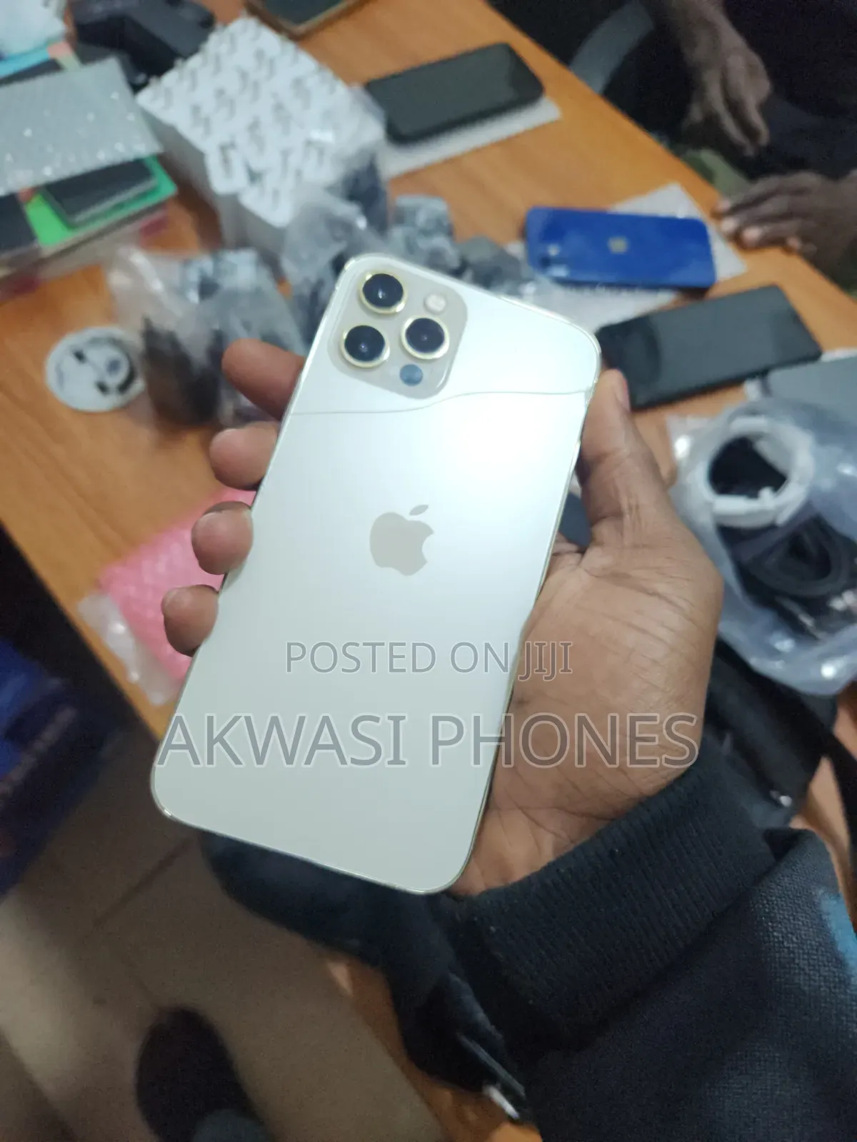 New Apple iPhone 12 Pro 128 GB Gold