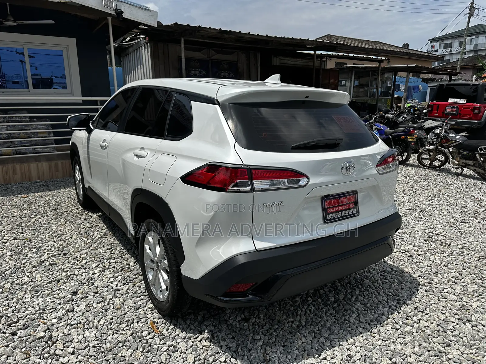 Toyota Frontlander 2.0 Petrol FWD 2024 White