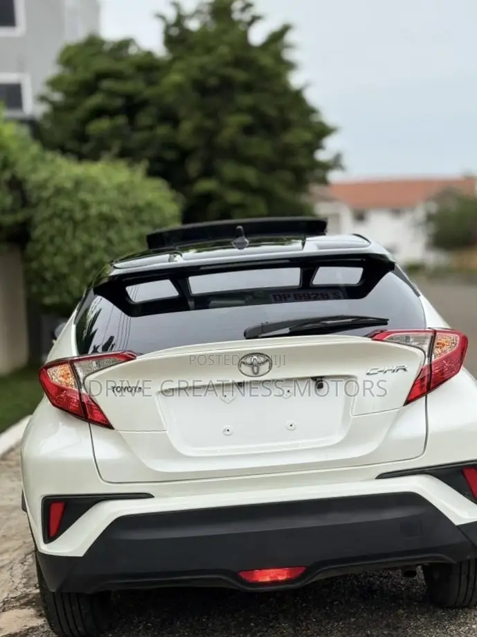 Toyota C-HR 2021 White