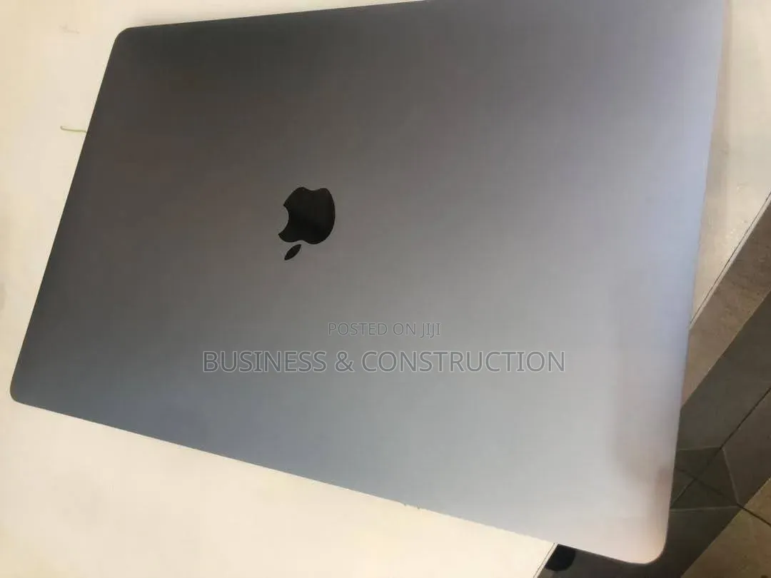 Laptop Apple MacBook Pro 2017 16GB Intel Core i7 SSD 512GB