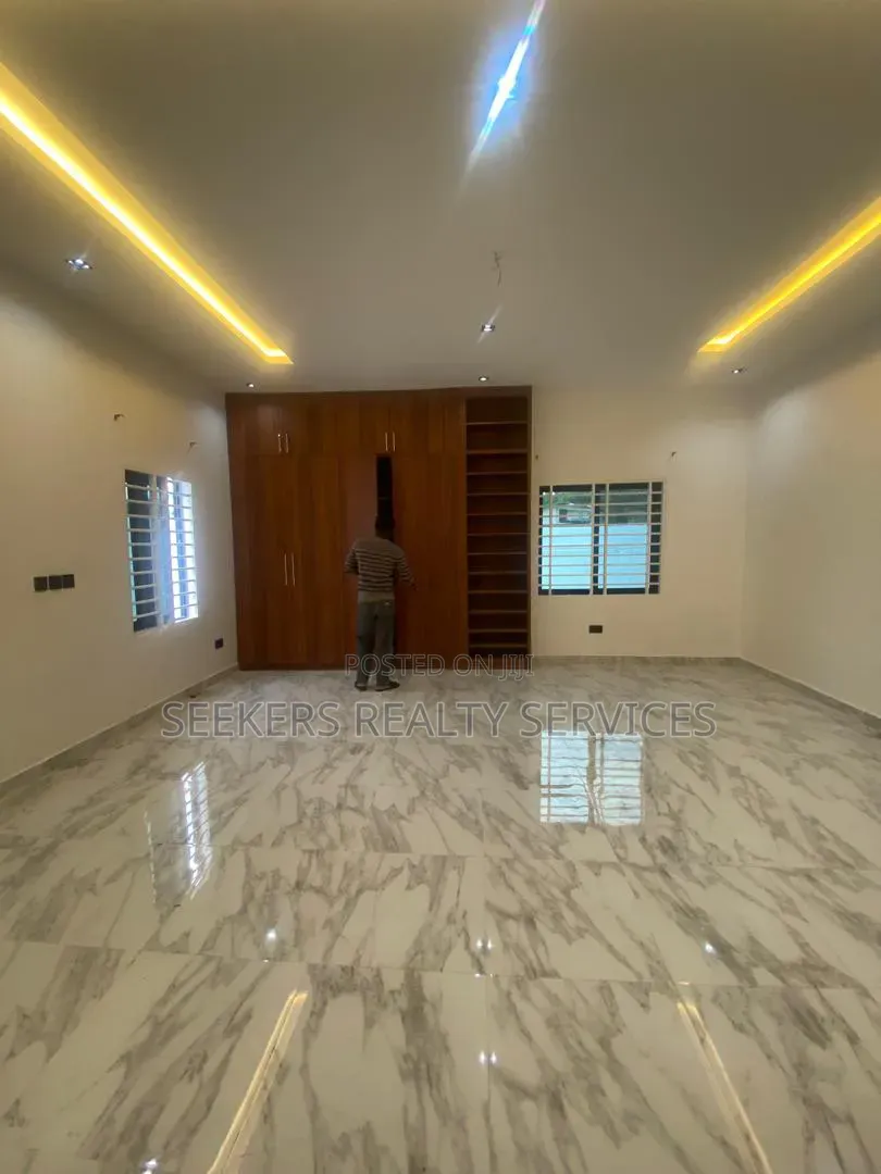 3bdrm House in Seekers Realty, Pokuase for sale