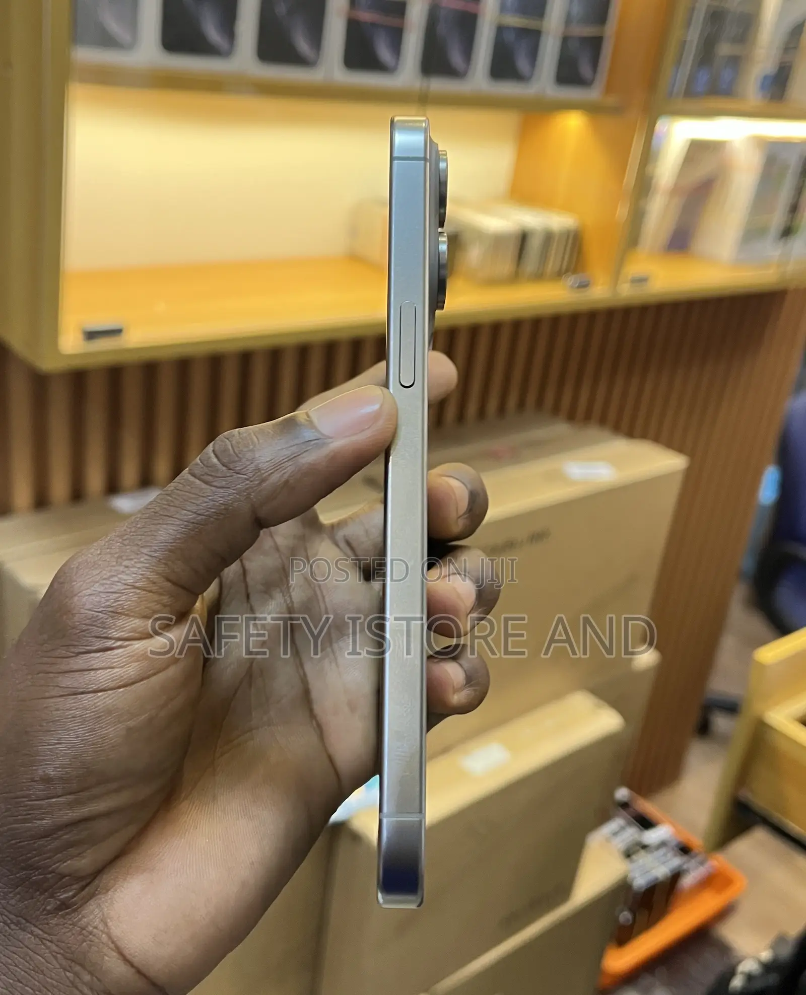 New Apple iPhone 15 Pro Max 256 GB