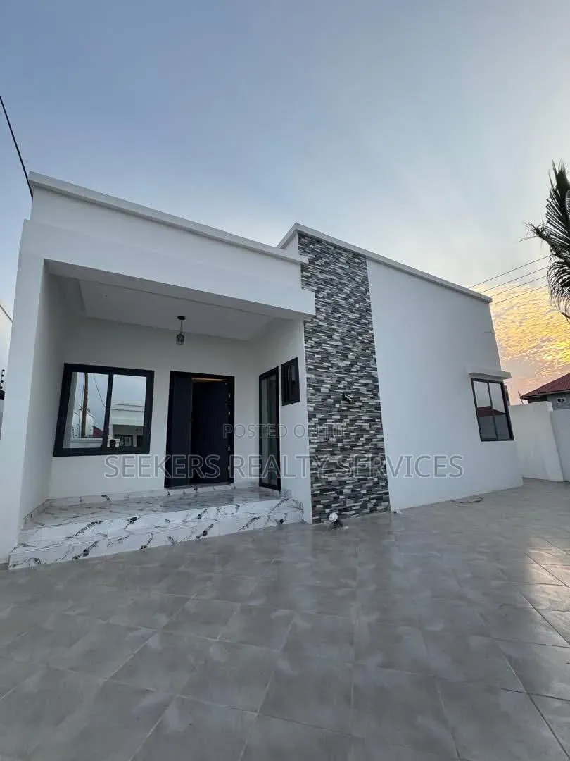 3bdrm House in Seekers Realty, Manet Junction for sale