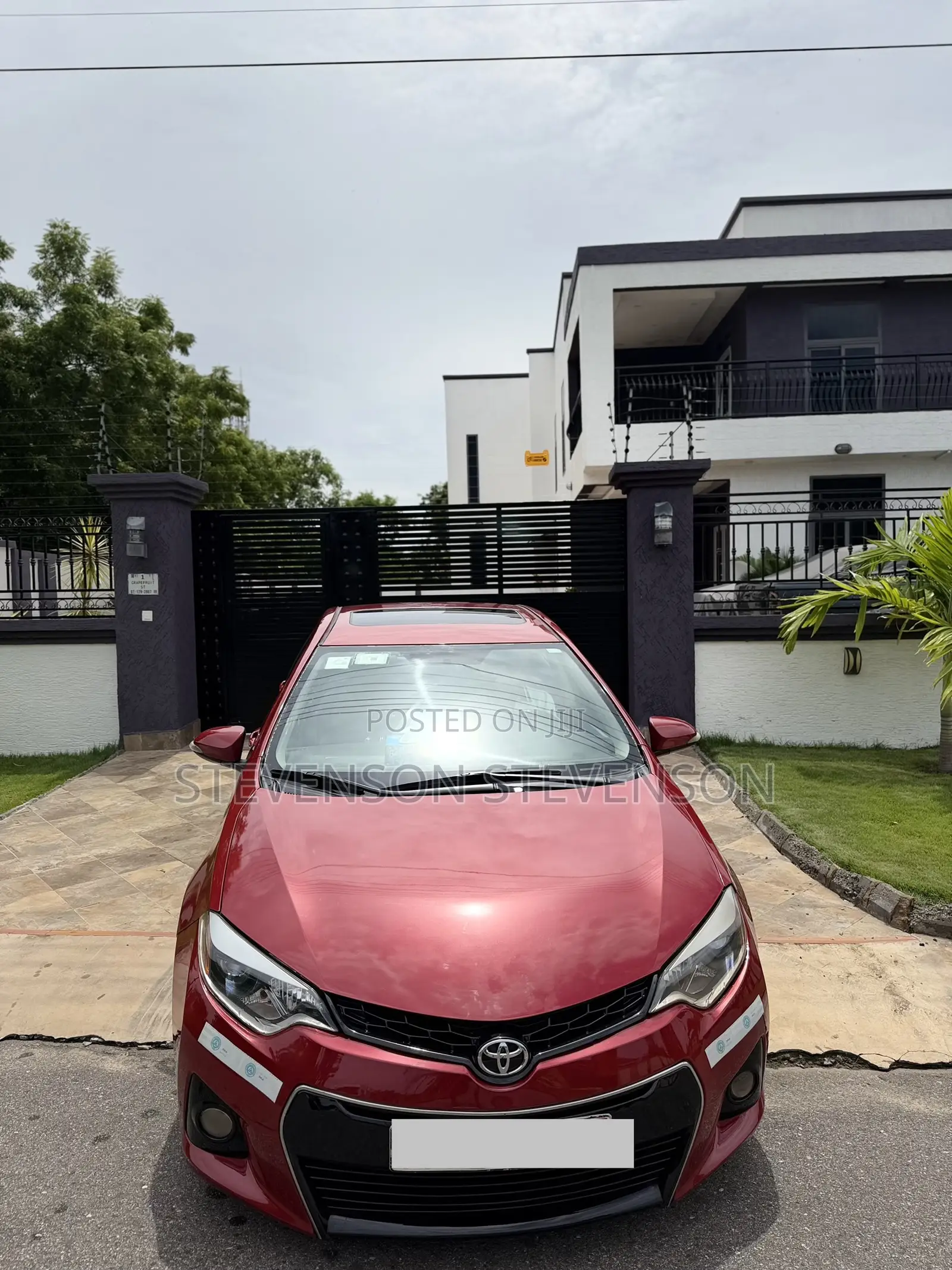 Toyota Corolla LE 4dr Sedan (1.8L 4cyl CVT) 2014 Red