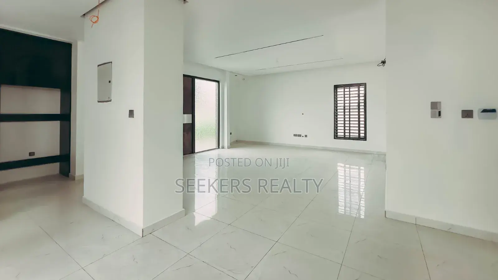 4bdrm Bungalow in Seekers Realty, Accra Metropolitan for sale
