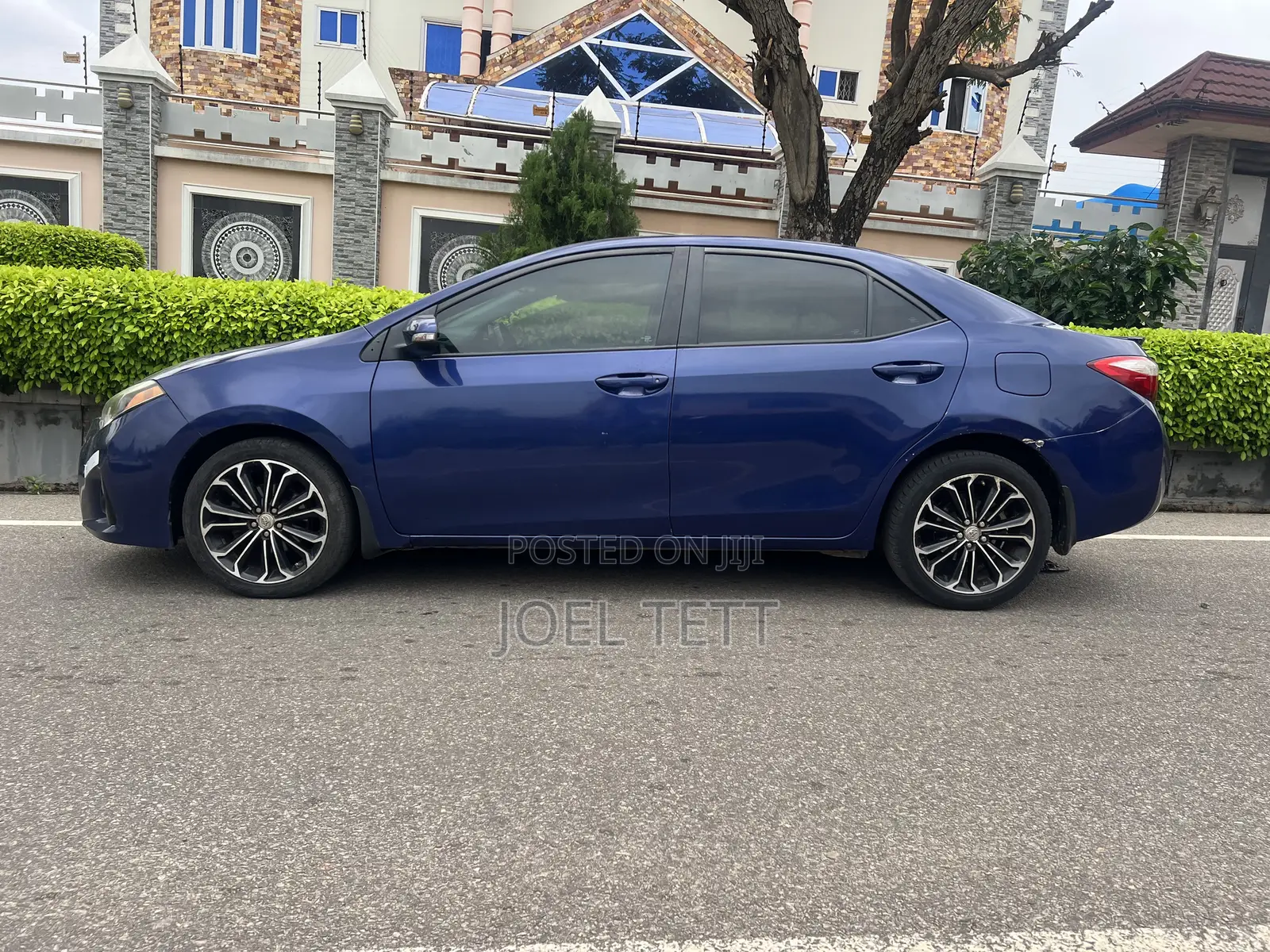 Toyota Corolla 2016 Blue