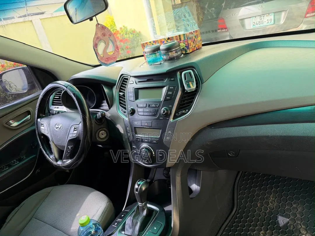 Hyundai Santa Fe 2013 Gray