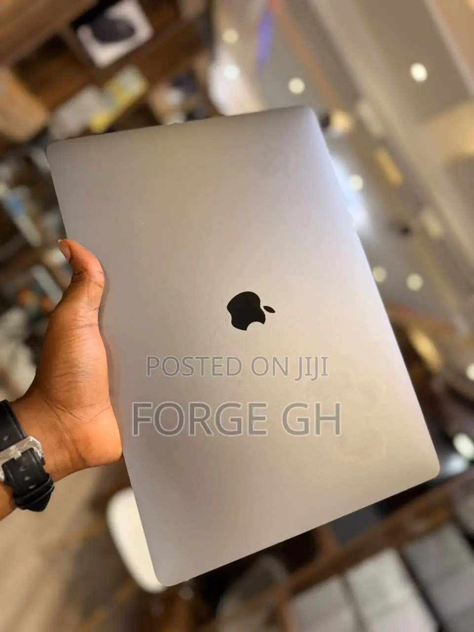 Laptop Apple MacBook Pro 2019 32GB Intel Core Ultra 9 SSD 512GB