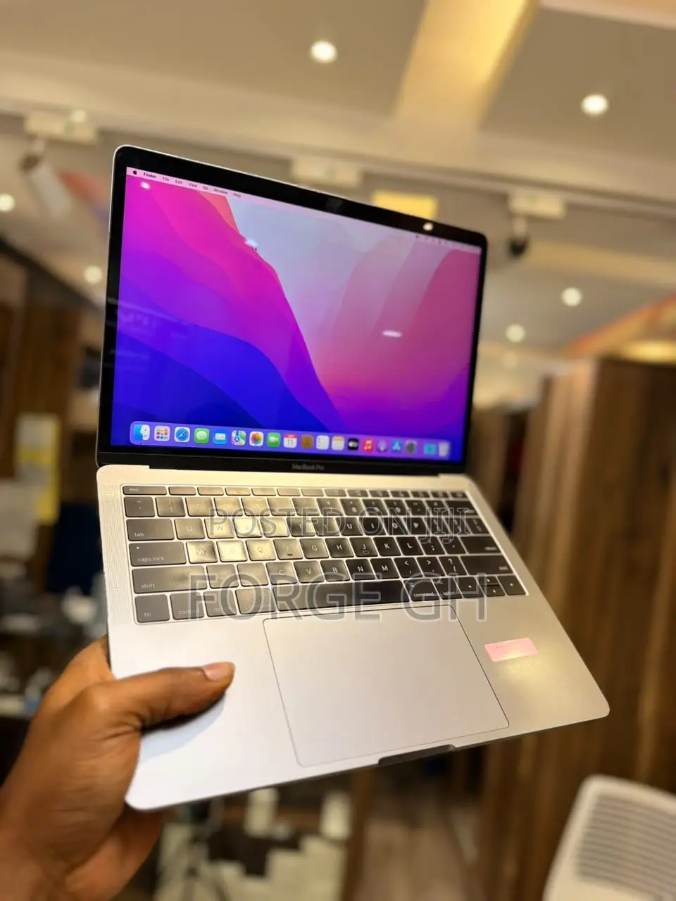 Laptop Apple MacBook Pro 2017 16GB Intel Core i5 SSD 256GB
