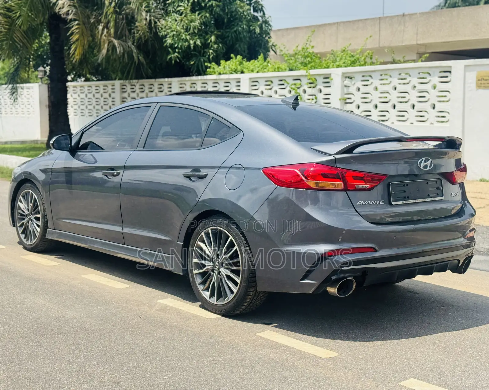 Hyundai Avante 2018 Gray