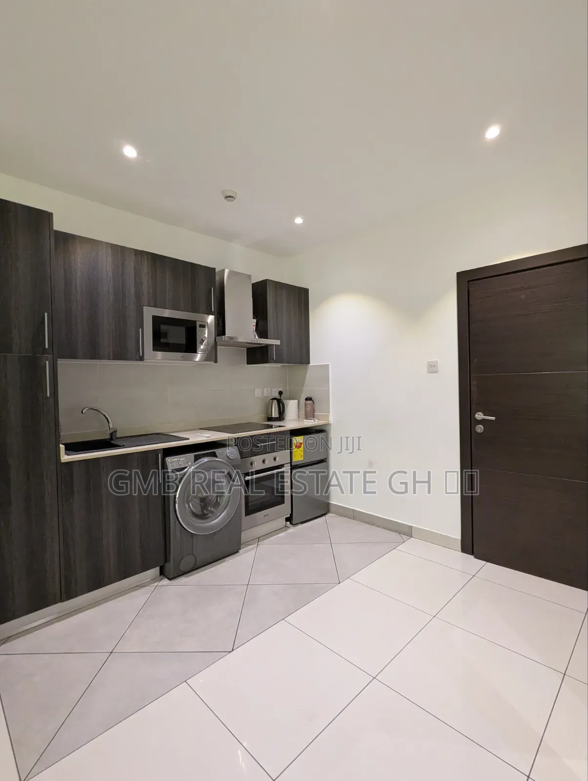 Furnished Studio Apartment in Cantonment, US Embassy Area for sale