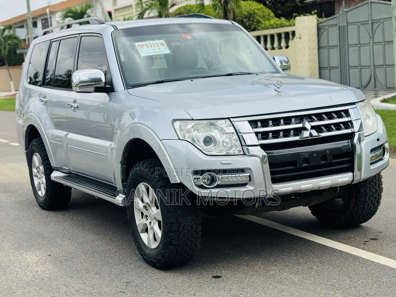 Mitsubishi Pajero V80 3.8 V6 GLS 2016 Gray