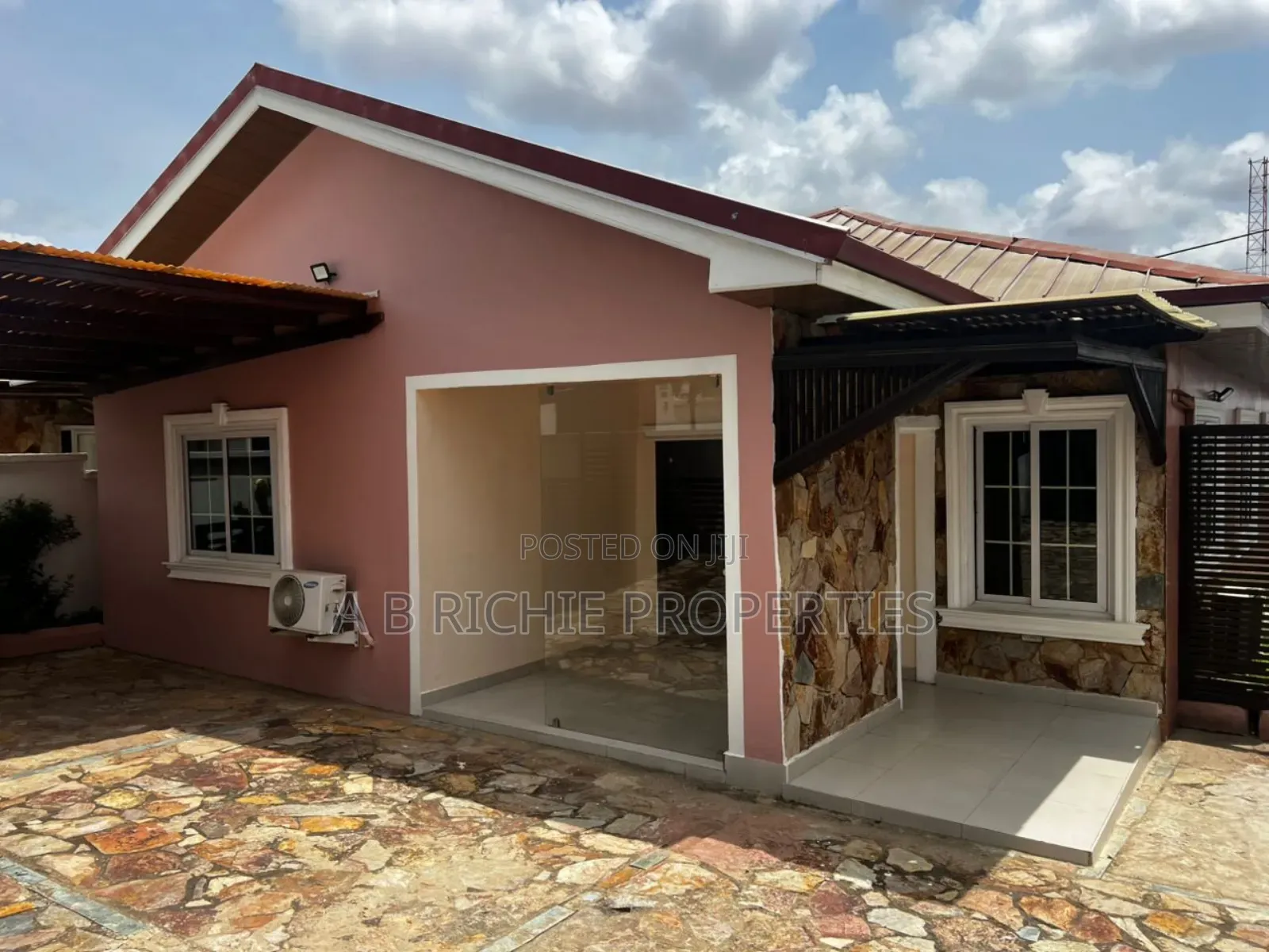3bdrm Bungalow in Ab Richie Properties, Neoplan for rent