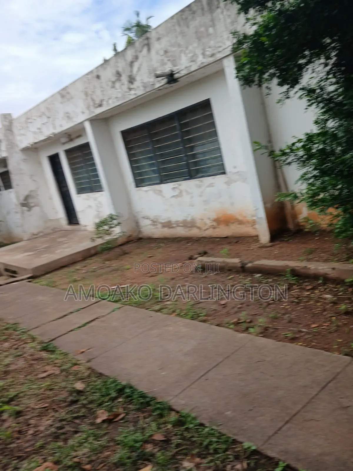 2 Plot and Old House for Sale
