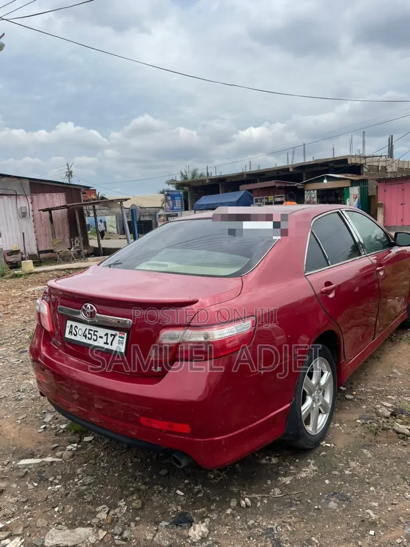Toyota Camry 2010 Red