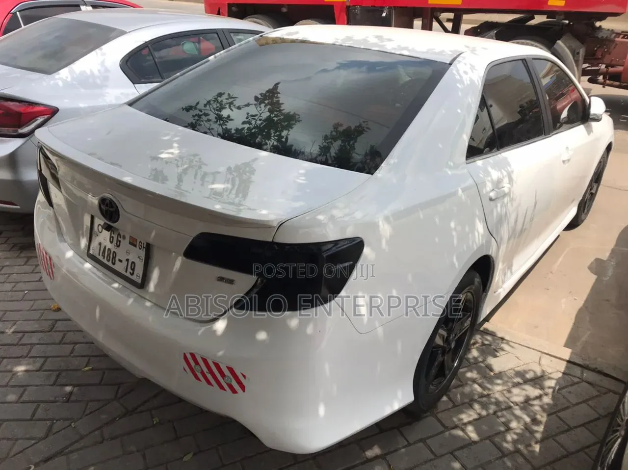 Toyota Camry SE 4dr Sedan (2.5L 4cyl 6A) 2013 White