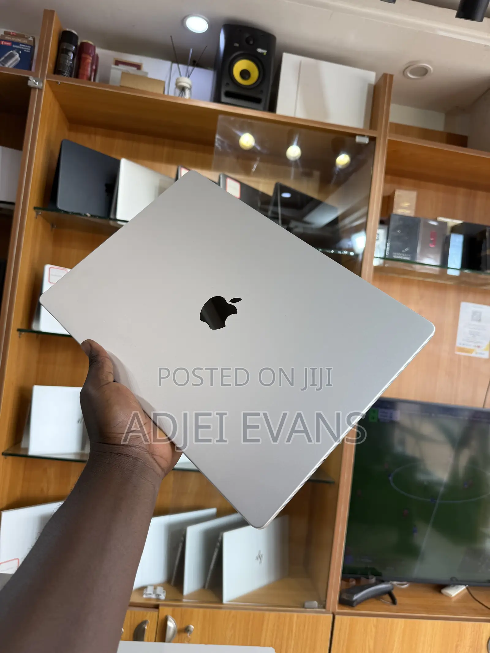 Laptop Apple MacBook Pro 2023 M3 Pro 36GB Apple M3 Pro SSD 1T