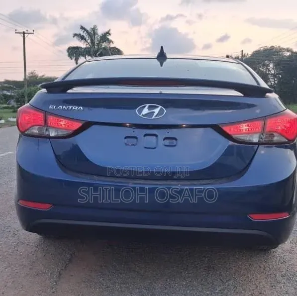 Hyundai Elantra 2016 Blue